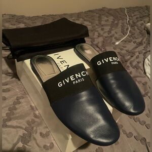 NIB Givenchy Bedford Navy logo leather mules size - 40